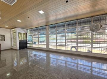 Casa · 466m² · 4 Recámaras · 4 Estacionamientos · Vendo Casa 830 m² en Hato Pintado con Piscina