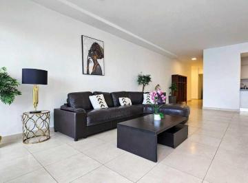 Apartamento · 256m² · 3 Recámaras · Alquiler Apartamento Vista Al Mar Amoblado con Balcon 3rec PH Waters