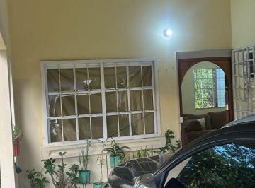 Casa de 3 habitaciones, Dolega · Los Algarrobos Dolega Chiriqui Casa en Alquiler