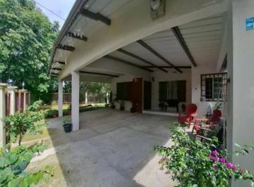 Casa de 4 habitaciones, La Chorrera · Vendo Hermosa Casa en Las Lomas de La Chorrera Esquina Amplio Terreno
