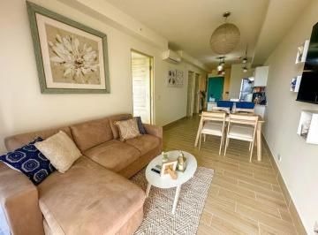 Apartamento de 2 habitaciones, Chame · Venta de Apartamento en Playa Caracol – Frente Al Mar, Amoblado y Equipado