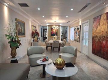 Casa de 3 habitaciones, Panamá · Venta Casa San Francisco
