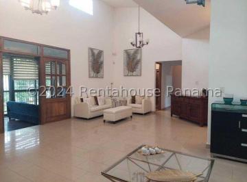 Casa de 3 habitaciones, Panamá · Venta Casa San Francisco