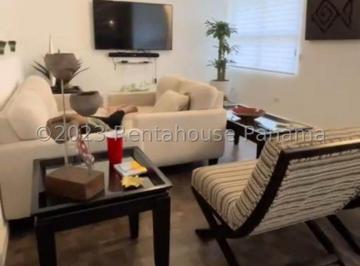 Casa de 5 habitaciones, Panamá · Venta Casa San Francisco