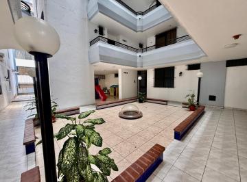 Apartamento · 118m² · 4 Recámaras · 1 Estacionamientos · Venta – PH Centrum Tower, El Cangrejo / Bella Vista 4 Recamaras Lh