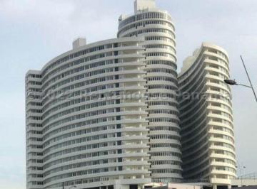Apartamento de 2 habitaciones, Panamá · Se Vende Apartamento en Av Balboa Pru26 - 2831