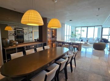 Apartamento · 320m² · 3 Recámaras · 2 Estacionamientos · Apartamento en Venta en Punta Paitilla
