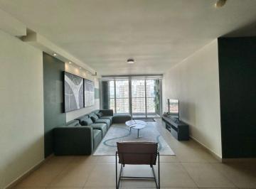 Apartamento de 3 habitaciones, Panamá · Country Club Amoblado Piso Alto