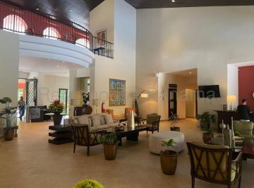 Apartamento de 3 habitaciones, Panamá · Venta de Apartamento en Clayton PH Embassy Club 230 m