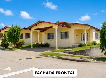 Casa de 3 habitaciones, San Miguelito · Se Vende Casa en Esquina Brisas del Golf