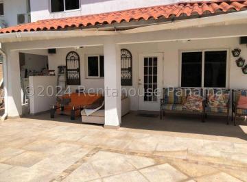 Casa de 3 habitaciones, Panamá · Casa en Venta en Versalles