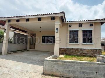 Casa de 3 habitaciones, La Chorrera · Costa Verde Casa en Alquiler