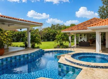 Casa de 4 habitaciones, Chame · Casa de Playa Amueblada con Piscina, Jacuzzi y Casa de Huéspedes en Venta en Punta Chame, Panamá