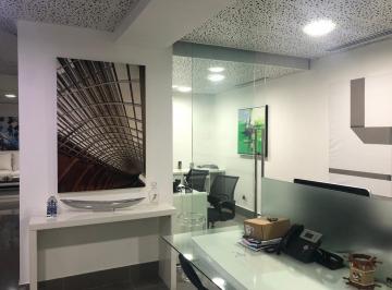 Oficina comercial · 125m² · 3 Estacionamientos · Alquilo Oficina Av Balboa