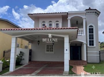 Casa · 274m² · 4 Recámaras · 2 Estacionamientos · Vendo Casa Rainforest Villas Altos de Panama (6)