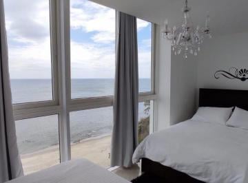 Apartamento de 1 habitación, Chame · Playa Corona - Frente a Playa: Apartamento de 1 Habitación Amoblado Completo