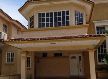 Casa de 3 habitaciones, Panamá · Casa en Dorado Springs