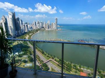 Apartamento de 3 habitaciones, Panamá · Apartamento Amoblado en PH White Tower