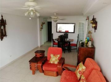 Apartamento de 2 habitaciones, Panamá · Apartamento en Alquiler en El Cangrejo – PH Torre Andaluz | Us$925