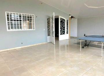 Casa · 200m² · 3 Recámaras · 2 Estacionamientos · Alquler de Casa en Brisas del Golf Ciudad de Panama