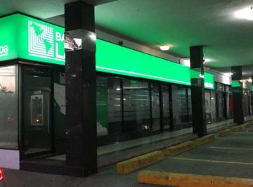 Apartamento · 83m² · 1 Estacionamientos · Local Comercial Edificio Balboa Balboa Plaza 83 m² Planta Baja
