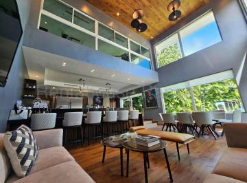 Casa de 4 habitaciones, Panamá · Vendo Casa en Altos del Golf