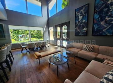 Casa de 4 habitaciones, Panamá · Vendo Casa en Altos del Golf