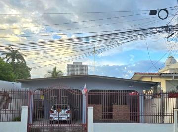 Casa de 3 habitaciones, Panamá · Vendo Casa Centrica Unifamiliar en Parque Lefevre