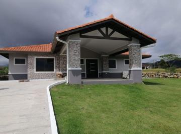 Casa de 3 habitaciones, Boquete · Venta de Casa Nueva Modelo Daisy en Comunidad Cerrada en Boquete, Panama