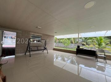 Casa de 4 habitaciones, Panamá · Venta de Casa en El Peñón, Las Cumbres | Gran Lote 4,310 m²