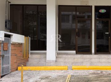 Local comercial · 77m² · 1 Estacionamientos · Local Oficina en El Cangrejo Planta Baja