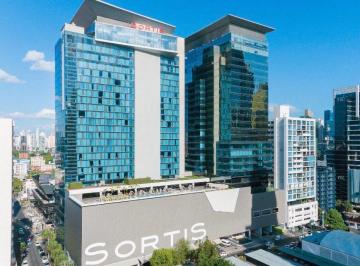 Oficina comercial · 111m² · 1 Recámara · 2 Estacionamientos · Se Alquila Oficina en Obarrio, PH Sortis