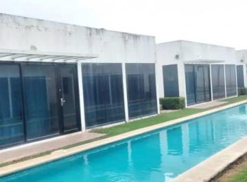 Casa · 67m² · 2 Recámaras · 1 Estacionamientos · Venta de Casa PH Ibiza Village At The Pool