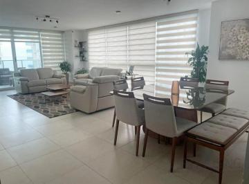 Apartamento · 210m² · 3 Recámaras · 2 Estacionamientos · Costa del Este Elegante Apartamento en Venta o Alquiler m