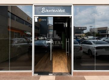 Local comercial , Panamá · Se Alquilan Locales en Costa Verde - Plaza Central