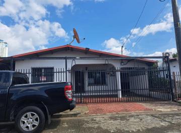 Casa de 4 habitaciones, Panamá · Venta de Casa en Chanis San Gerardo Mayela - Chanis. Cf