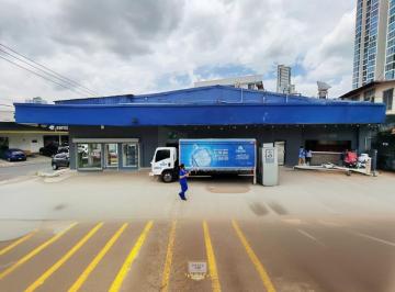 Edificio · 790m² · 9 Recámaras · 10 Estacionamientos · Venta de Edificio Comercial en Vía España. Vc
