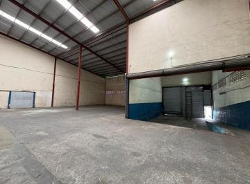 Bodega-Galpón-Depósito · 680m² · 2 Estacionamientos · Alquilo Bodega Zona Libre France Field