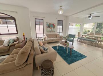 Casa de 4 habitaciones, Panamá · Amplia Casa en Venta en Costa Sur