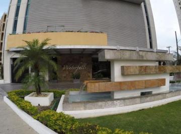 Apartamento de 3 habitaciones, Panamá · Venta de Apartamento PH Waterfalls en San Francisco 25lbr1381