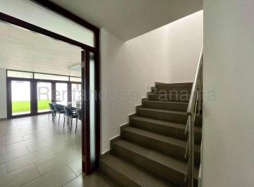 Casa de 4 habitaciones, Panamá · Amplia Casa en Venta en Obarrio