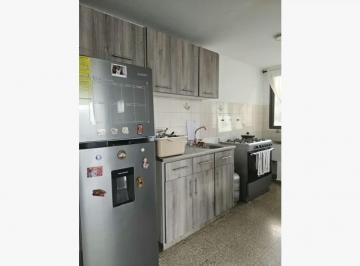 Apartamento · 55m² · 2 Recámaras · 1 Estacionamientos · Alquiler de Apartamento San Francisco Frente Al Parque Omar G. S