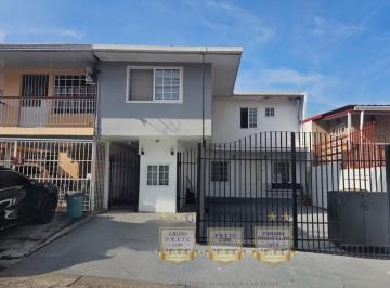 Apartamento · 3 Recámaras · 1 Estacionamientos · Alquiler de Casa La Locería Línea Blanca G. S