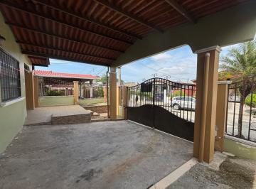 Casa · 262m² · 4 Recámaras · 2 Estacionamientos · Venta Casa en Brisas del Golf