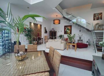 Casa de 4 habitaciones, Panamá · Amplia Casa en Venta en Altos del Golf