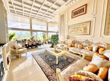Casa de 6 habitaciones, Panamá · Amplia Casa en Venta en Altos de Santa Maria