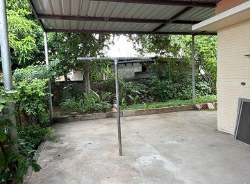 Casa · 280m² · 3 Recámaras · 2 Estacionamientos · Casa Dúplex en Venta | 2 Viviendas260 m Precio $140,000indepe