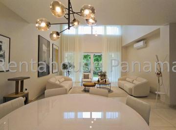 Casa de 3 habitaciones, Panamá · Alquilo Casa Amoblada en Santa Maria