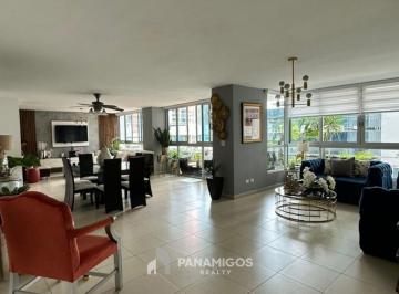 Apartamento · 240m² · 3 Recámaras · 2 Estacionamientos · Apartamento en Alquiler en PH Sol Marina - Av Balboa