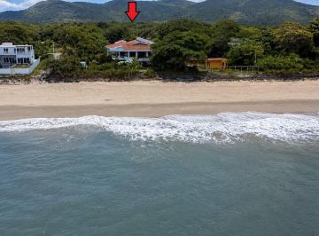 Casa de 5 habitaciones, Chame · Impresionante Residencia Frente Al Mar de 5 Recámaras en Malibu, Panamá – R - 0013